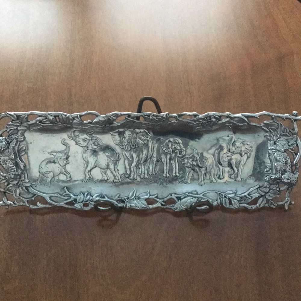 Arthur court elephant oblong tray